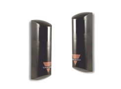 Through-beam photoelectric sensors for domestic and industrial doors with 15 or 30 m sensing range